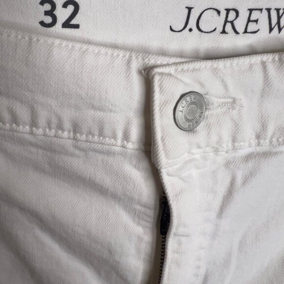 Women's White Wide-Leg Jeans - Picture 5 of 11